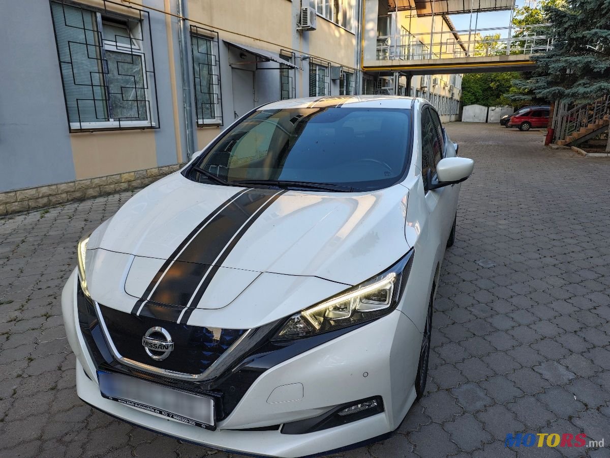 2020' Nissan Leaf photo #1