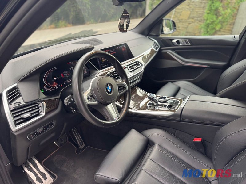 2019' BMW X5 photo #6