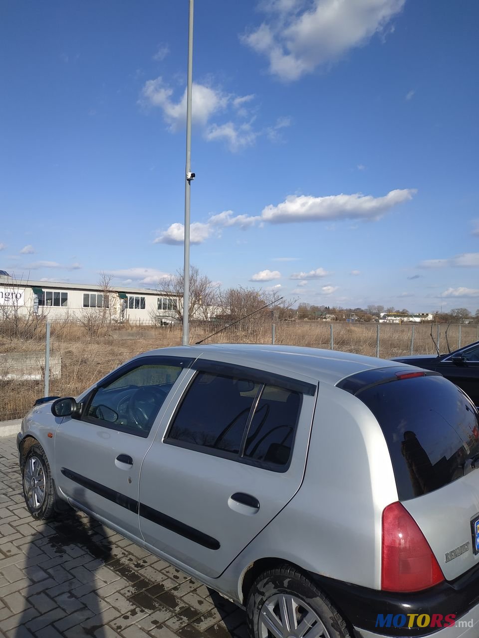 2000' Renault Clio photo #2