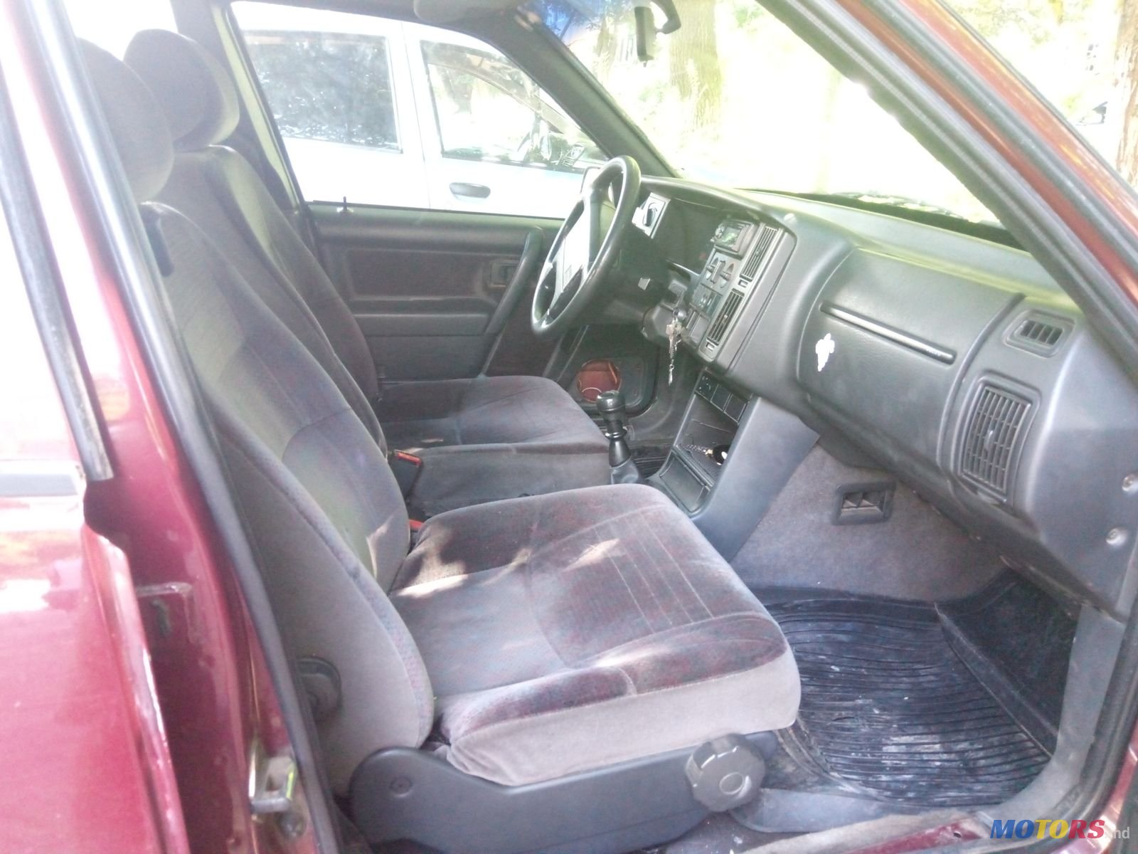 1995' Volvo 440 photo #6