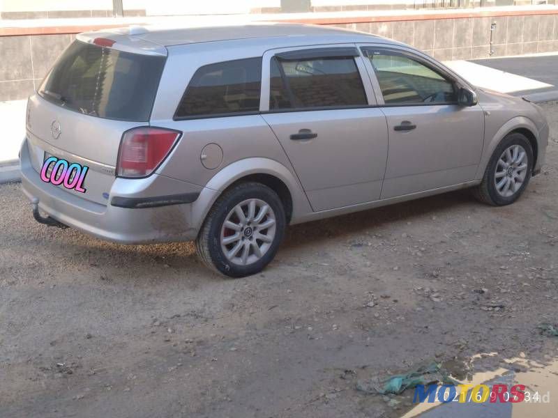2006' Opel Astra photo #3