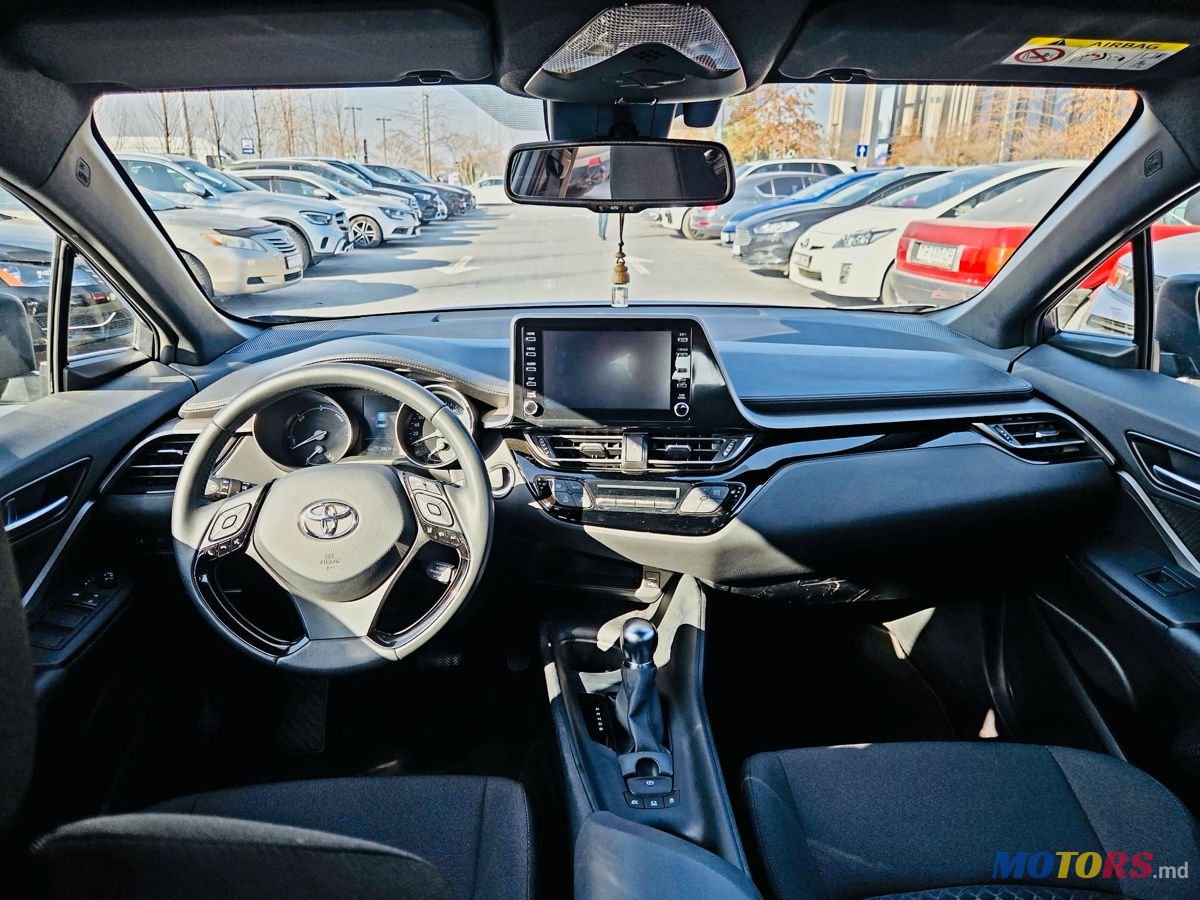 2023' Toyota C-HR photo #6