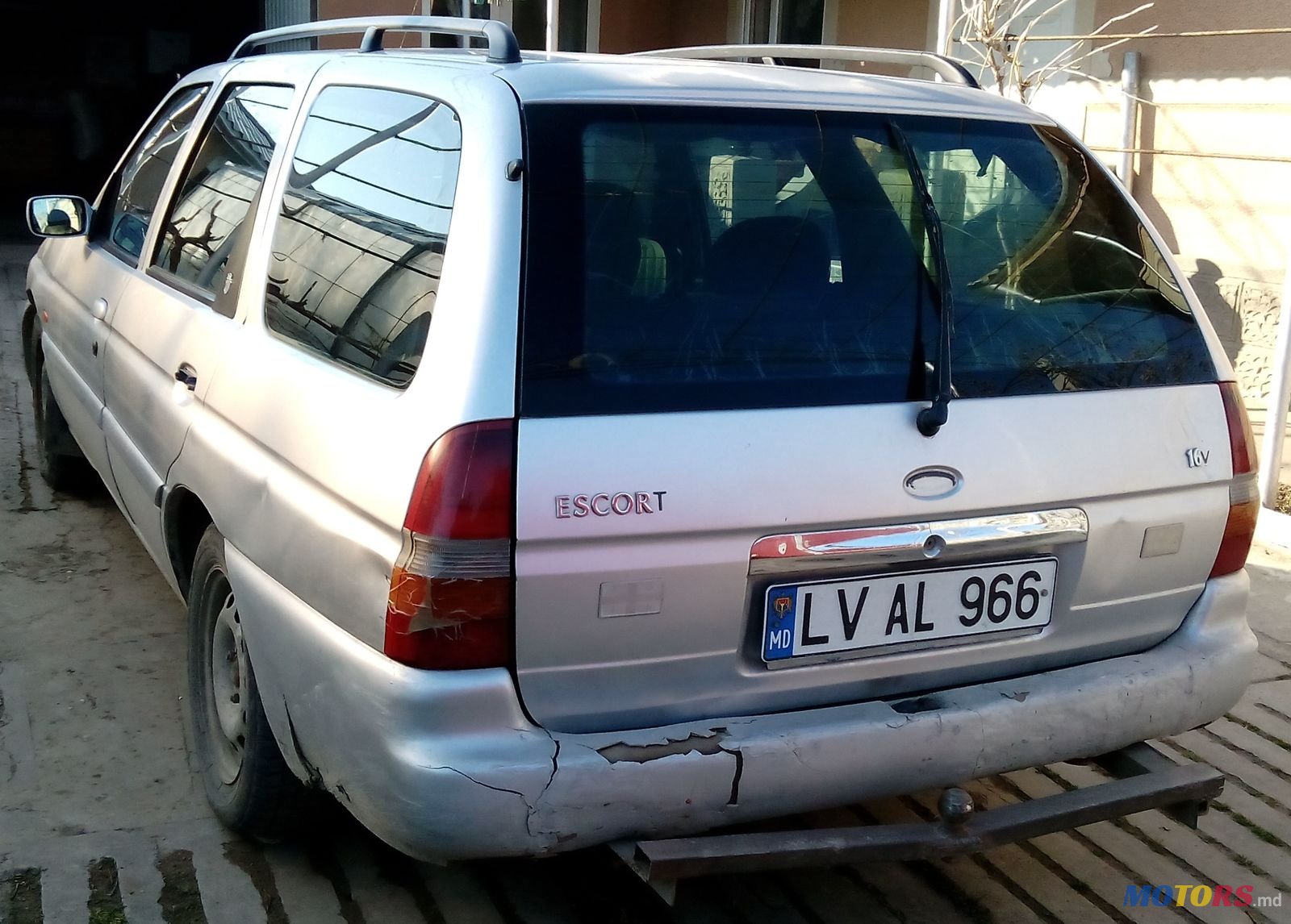 1995' Ford Escort photo #2