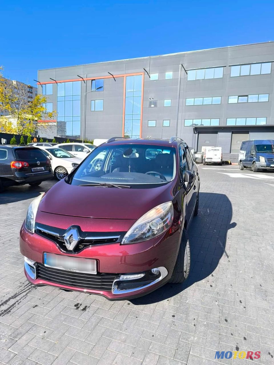 2013' Renault Grand Scenic photo #2