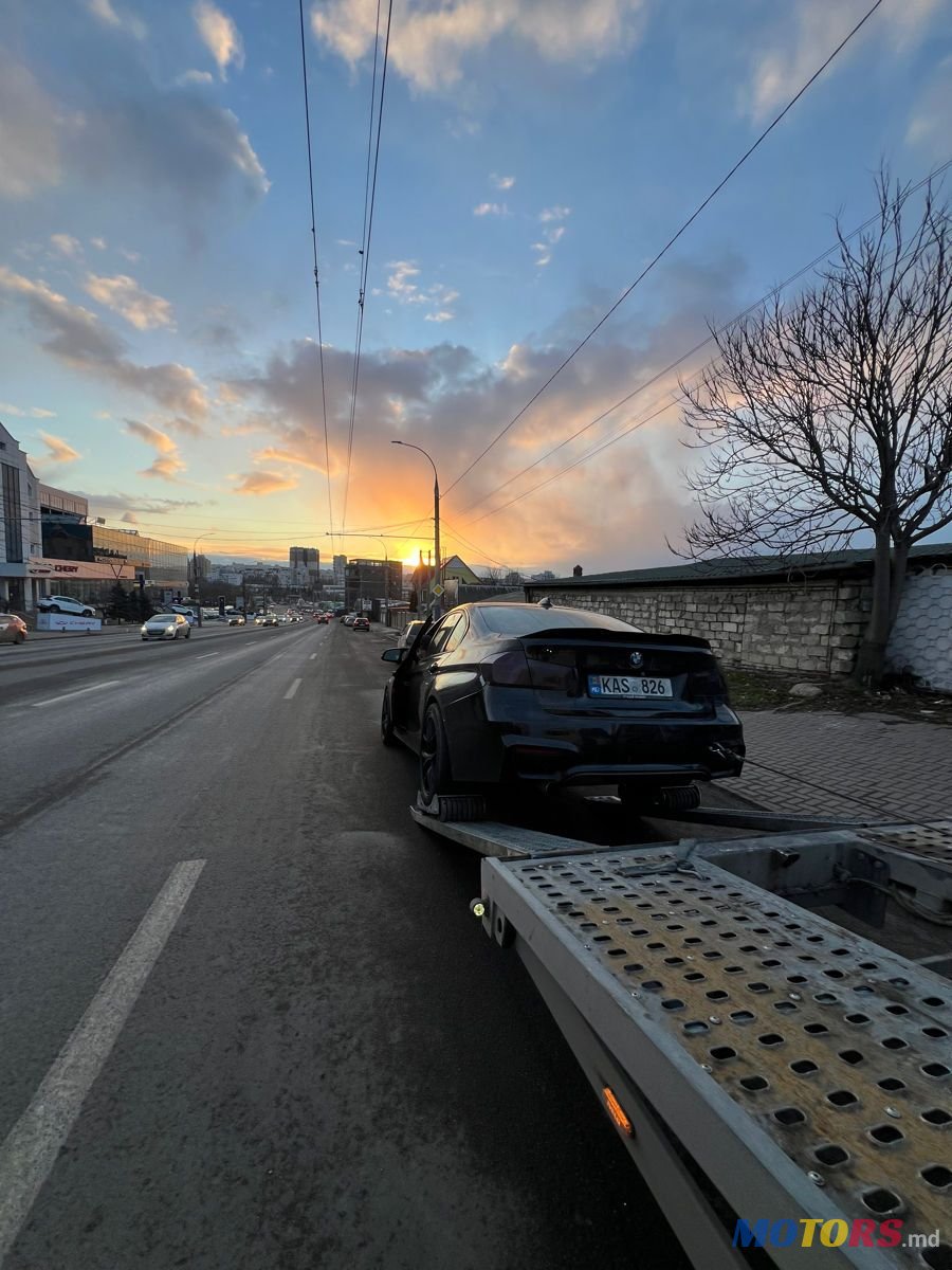 2013' BMW 3 Series photo #3