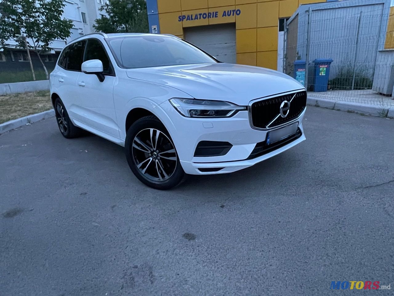2018' Volvo XC60 photo #2