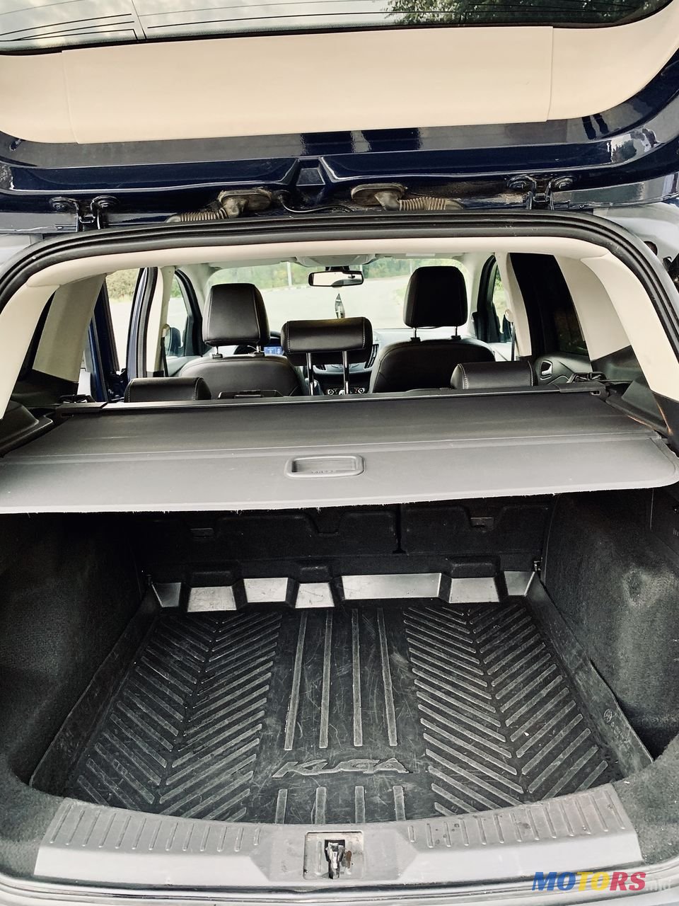 2014' Ford Kuga photo #5