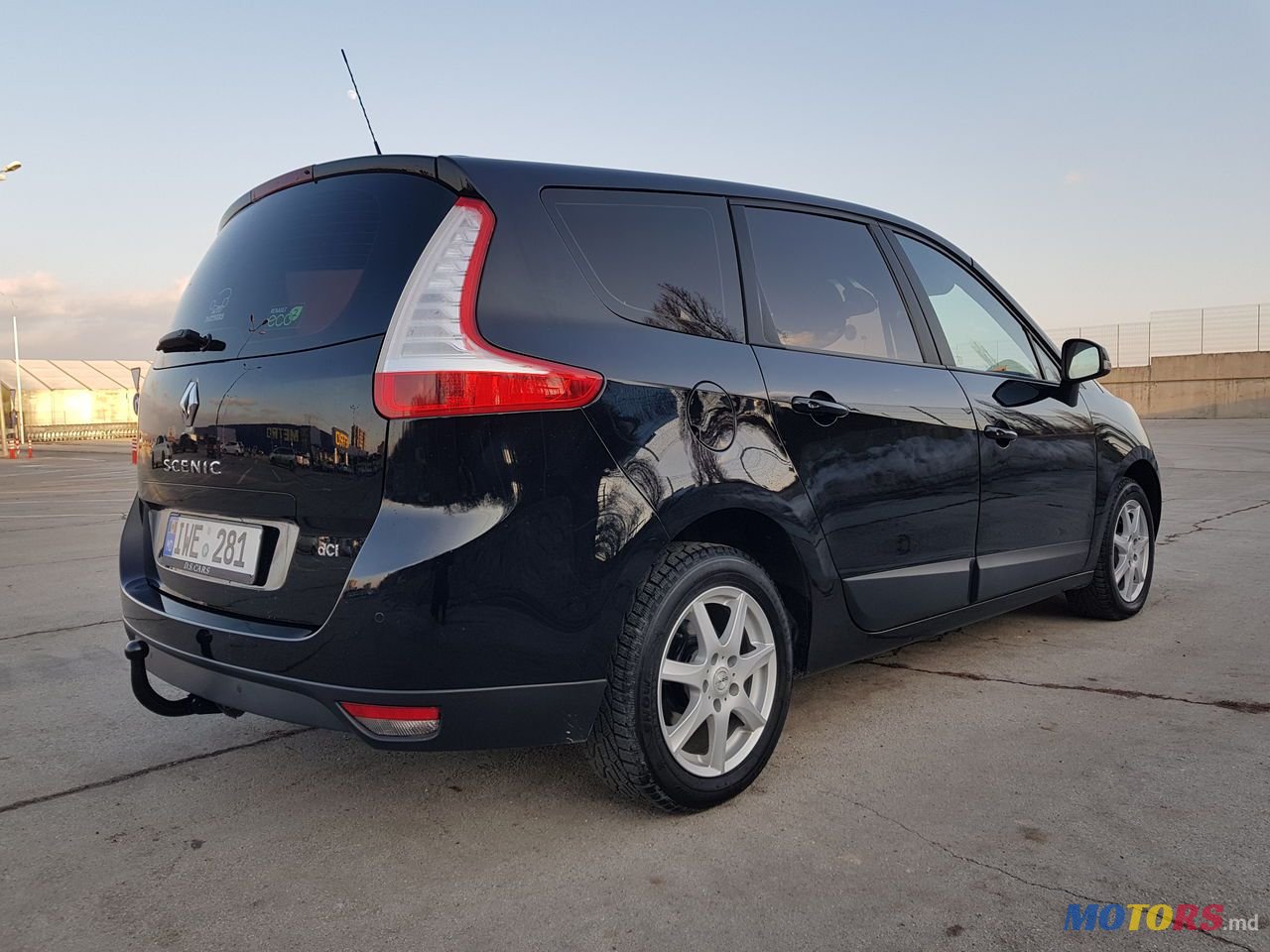 2012' Renault Grand Scenic photo #4