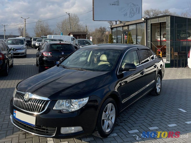 2010' Skoda Superb photo #1