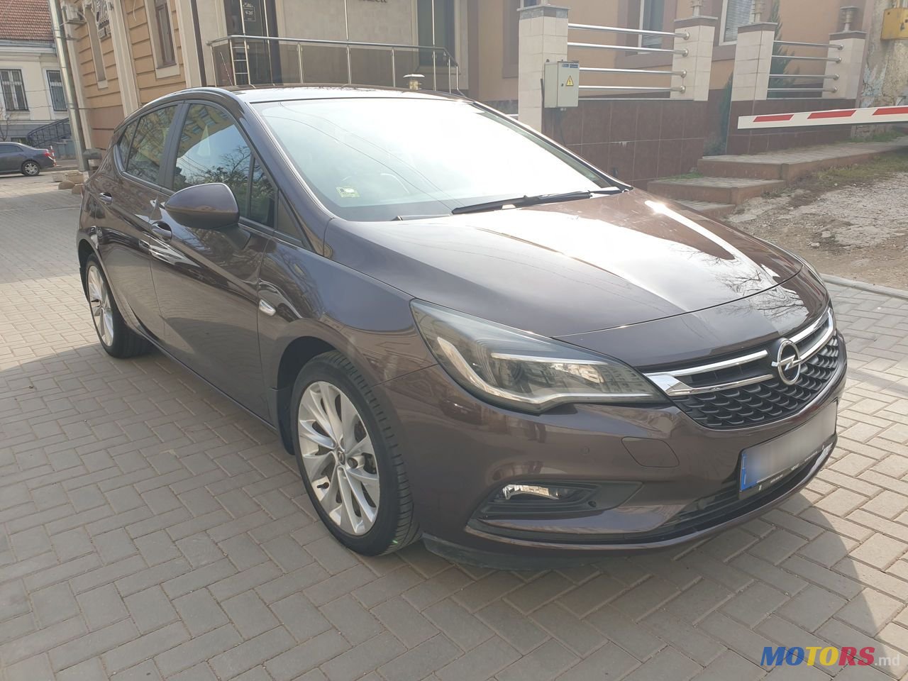 2016' Opel Astra photo #2