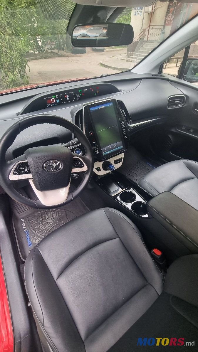 2017' Toyota Prius Prime photo #4