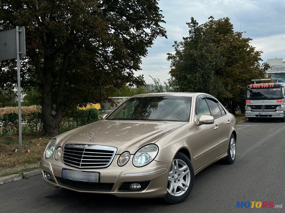 2010' Mercedes-Benz E Класс photo #1