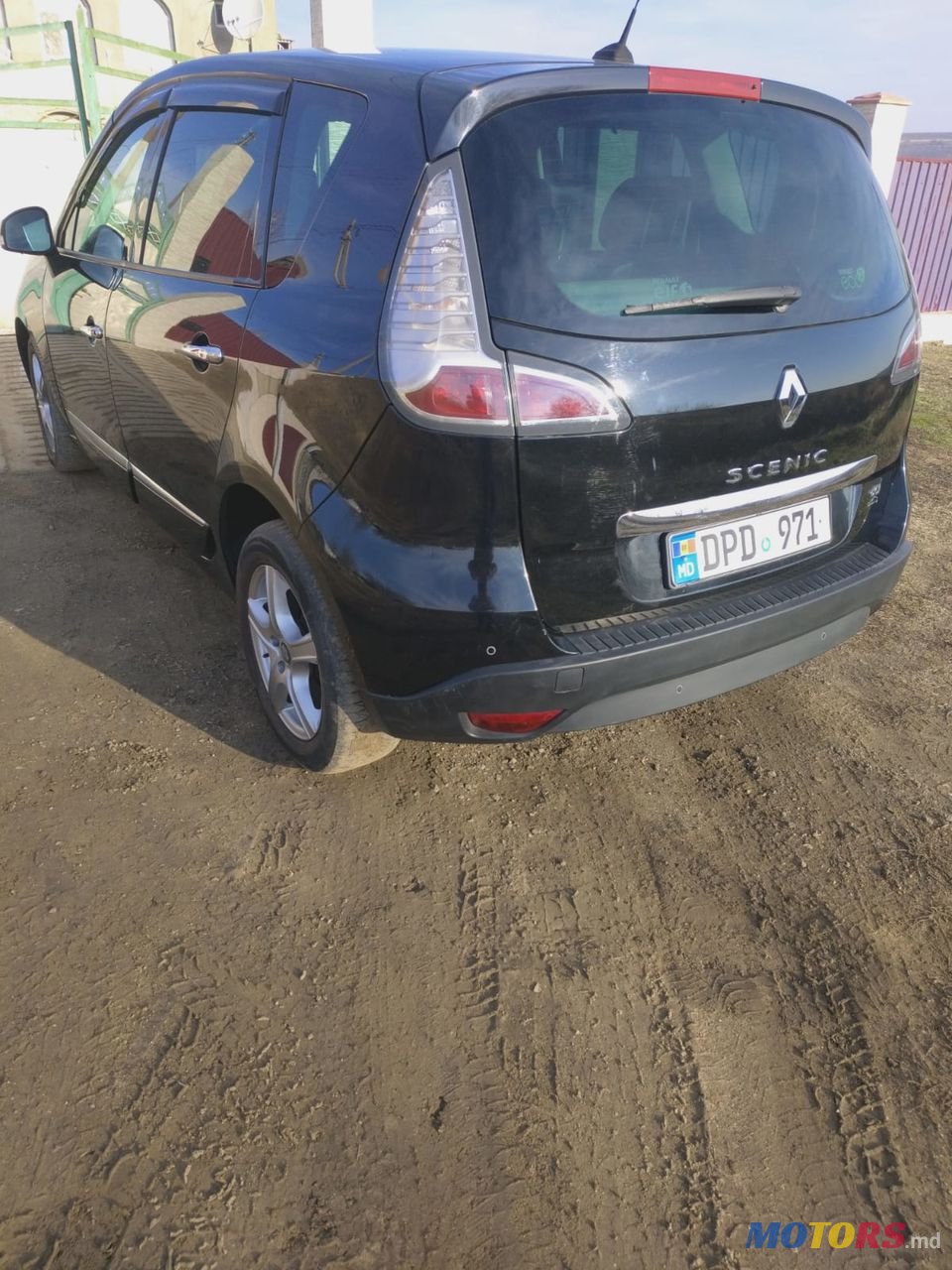 2012' Renault Scenic photo #3