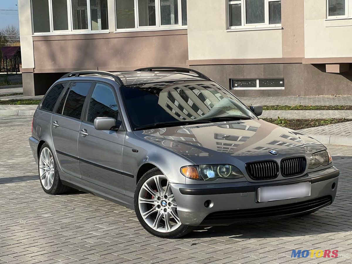 2005' BMW 3 Series Touring photo #4
