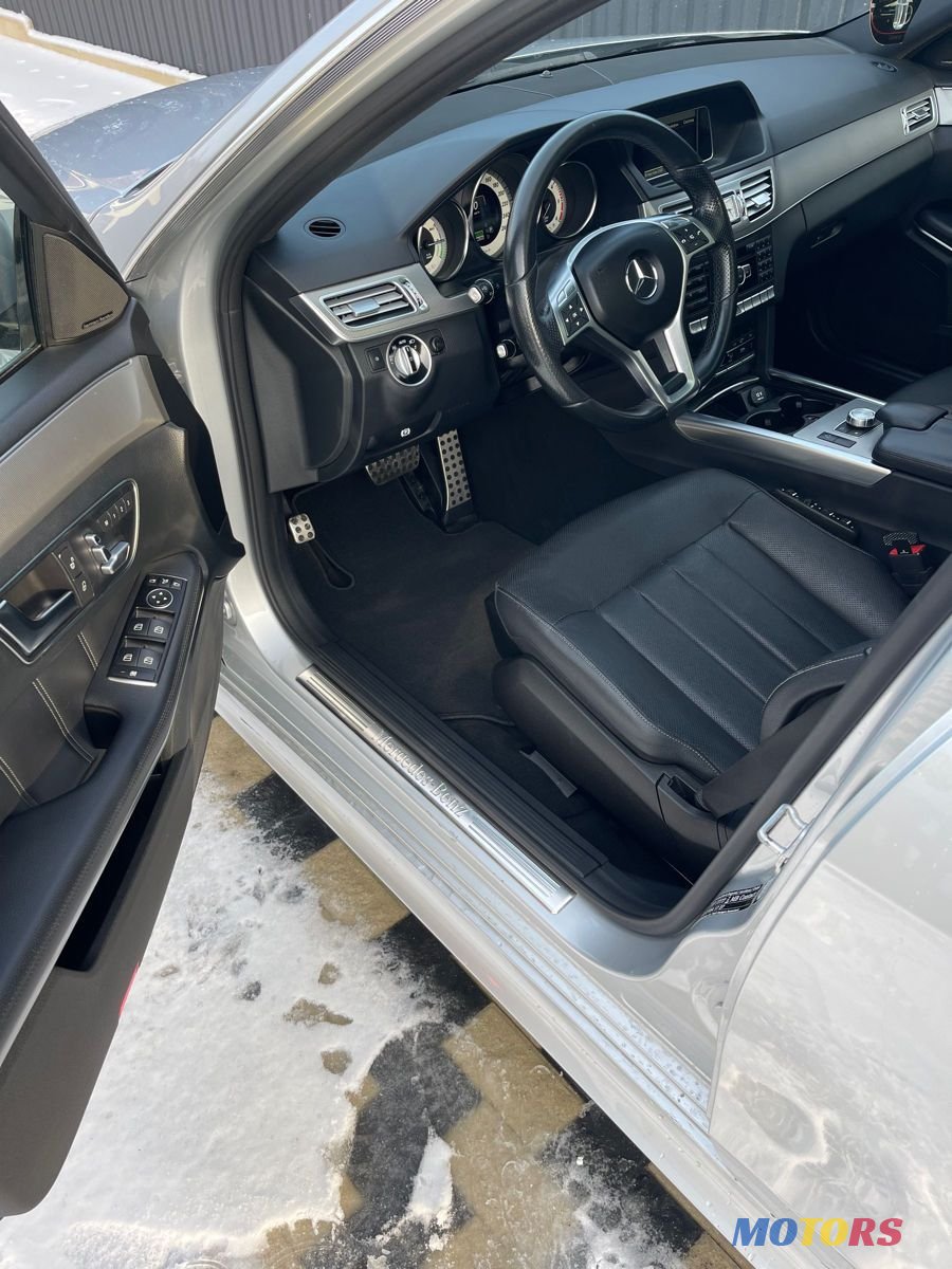 2014' Mercedes-Benz E-Class photo #6