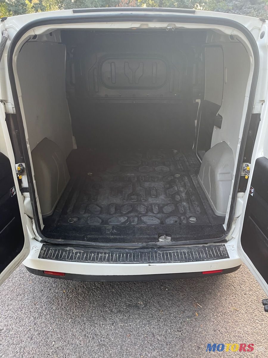 2013' Opel Combo photo #3