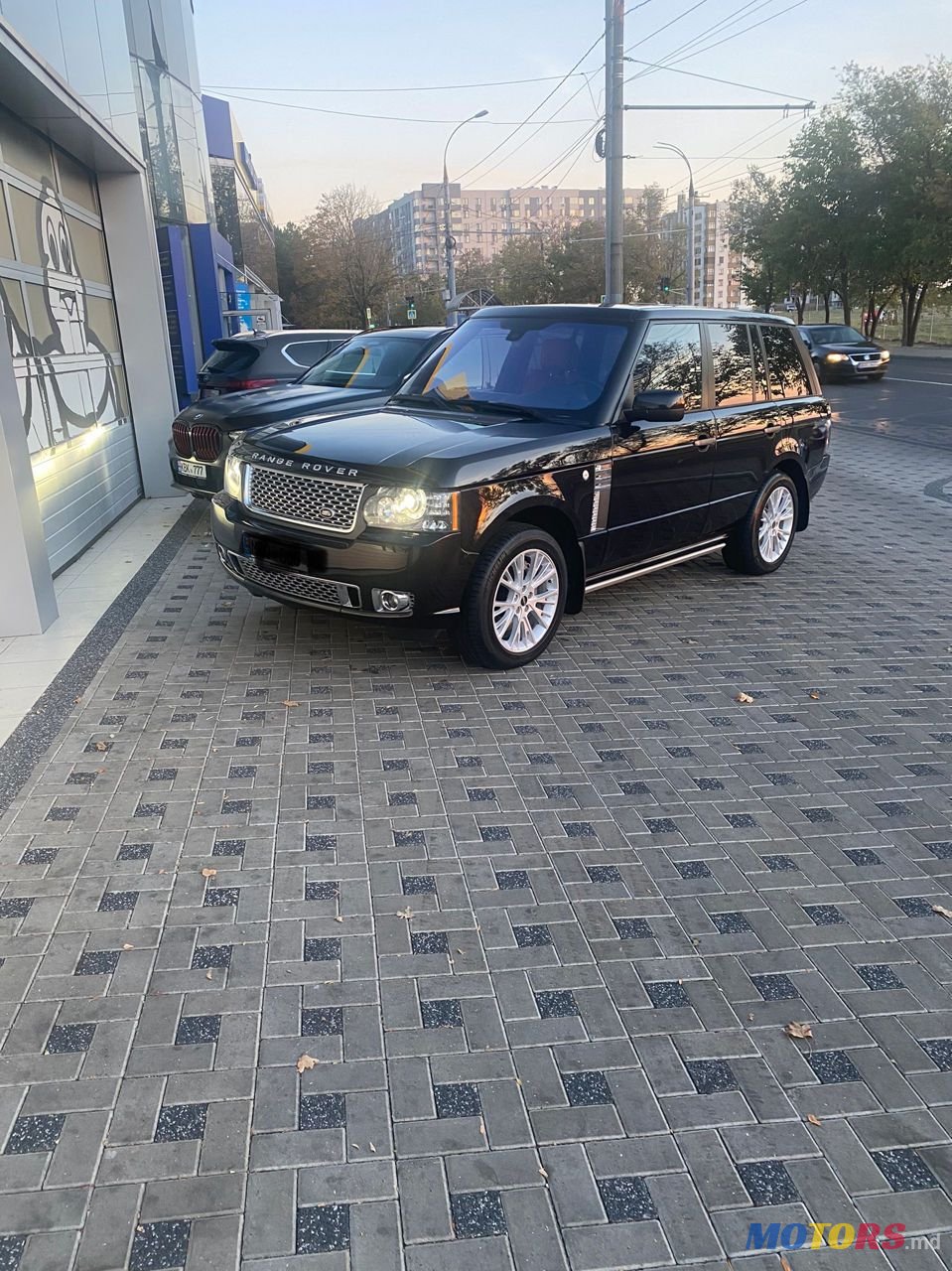 2011' Land Rover Range Rover photo #1
