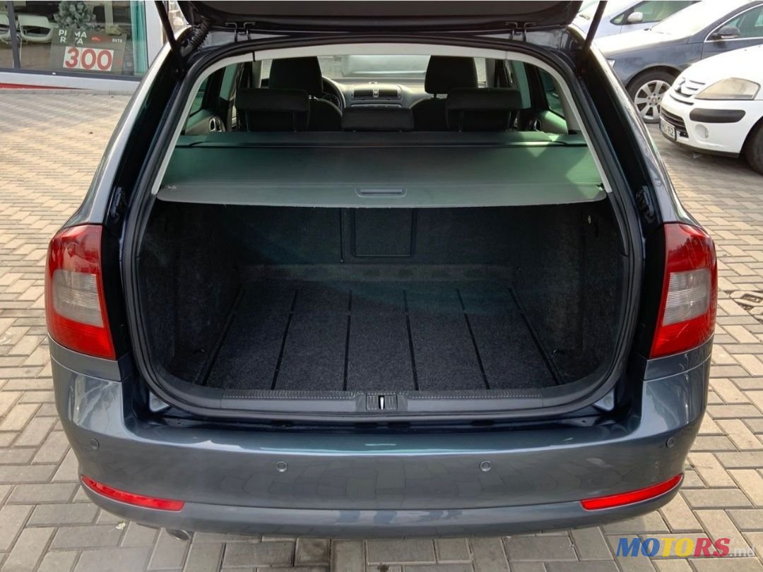 2009' Skoda Octavia photo #4