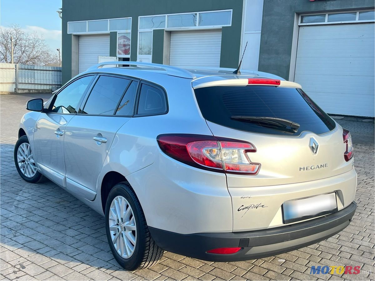 2014' Renault Megane photo #4
