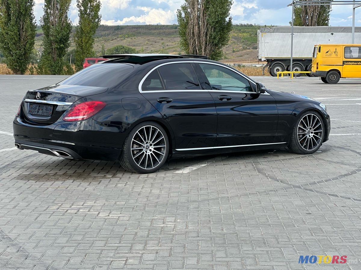 2015' Mercedes-Benz C-Class photo #6