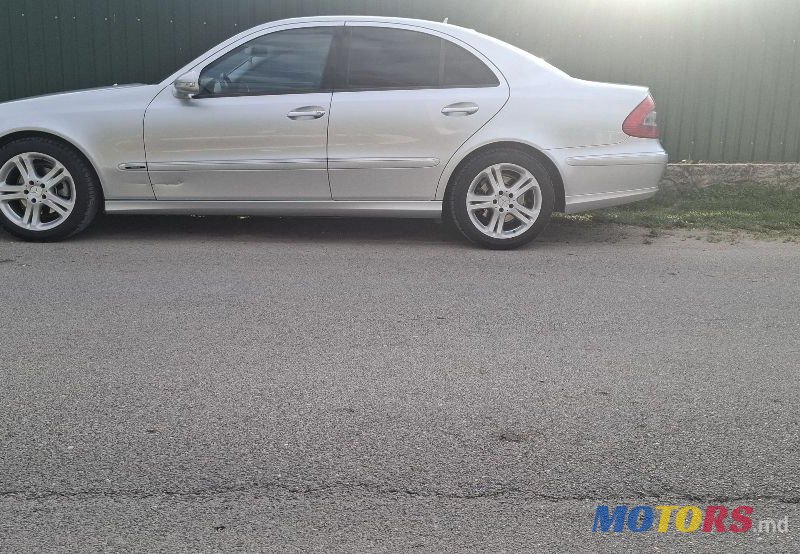 2007' Mercedes-Benz E-Class photo #4