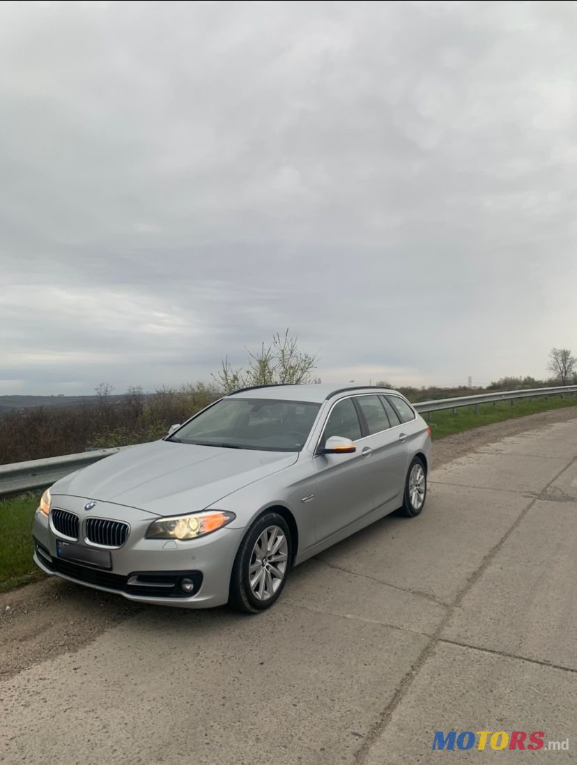 2017' BMW 5 Series photo #1