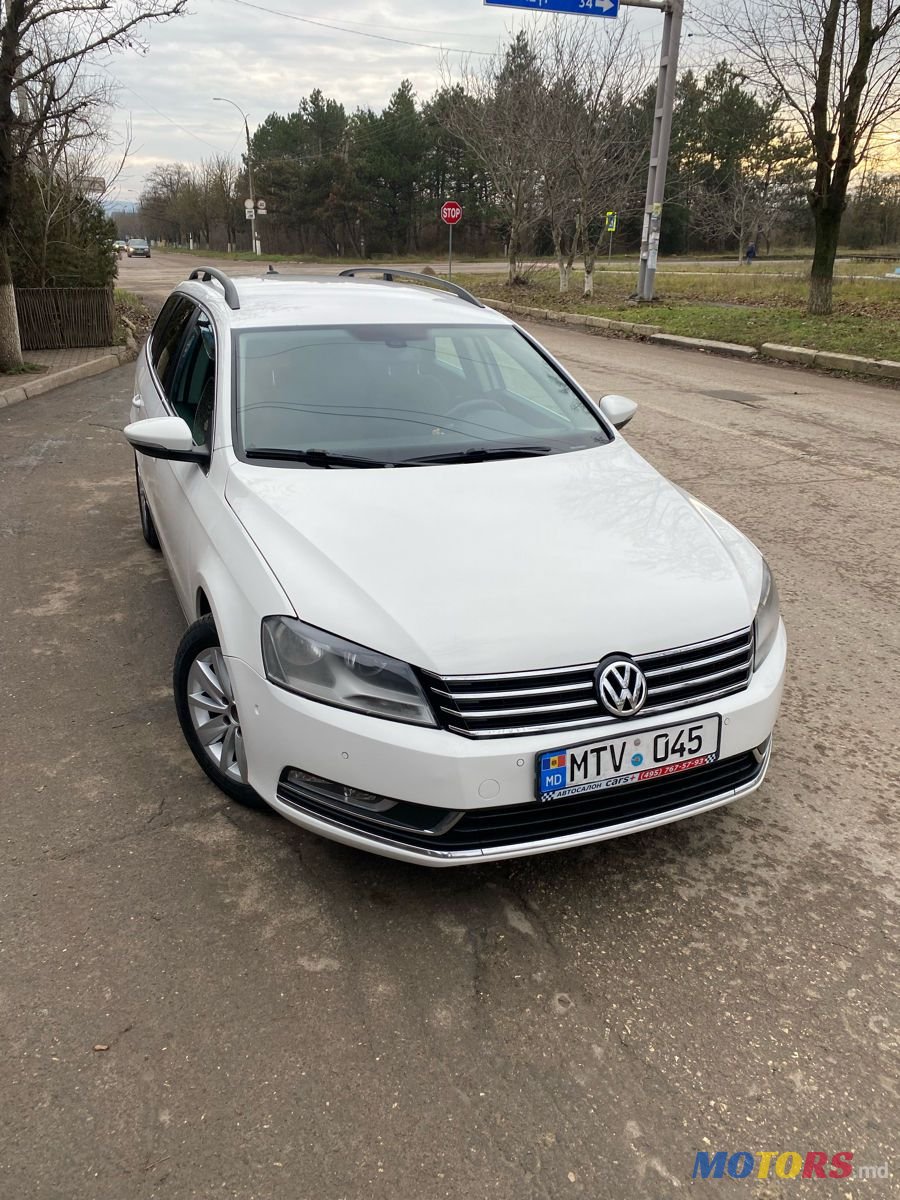 2013' Volkswagen Passat photo #6