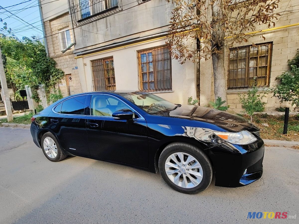 2013' Lexus Es Series photo #1