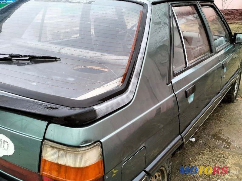 1988' Renault 19 photo #1