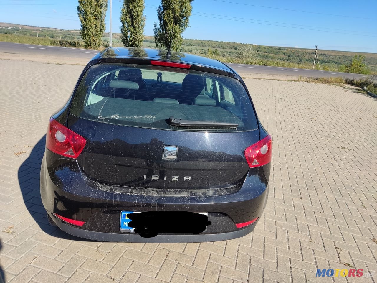 2011' SEAT Ibiza photo #3