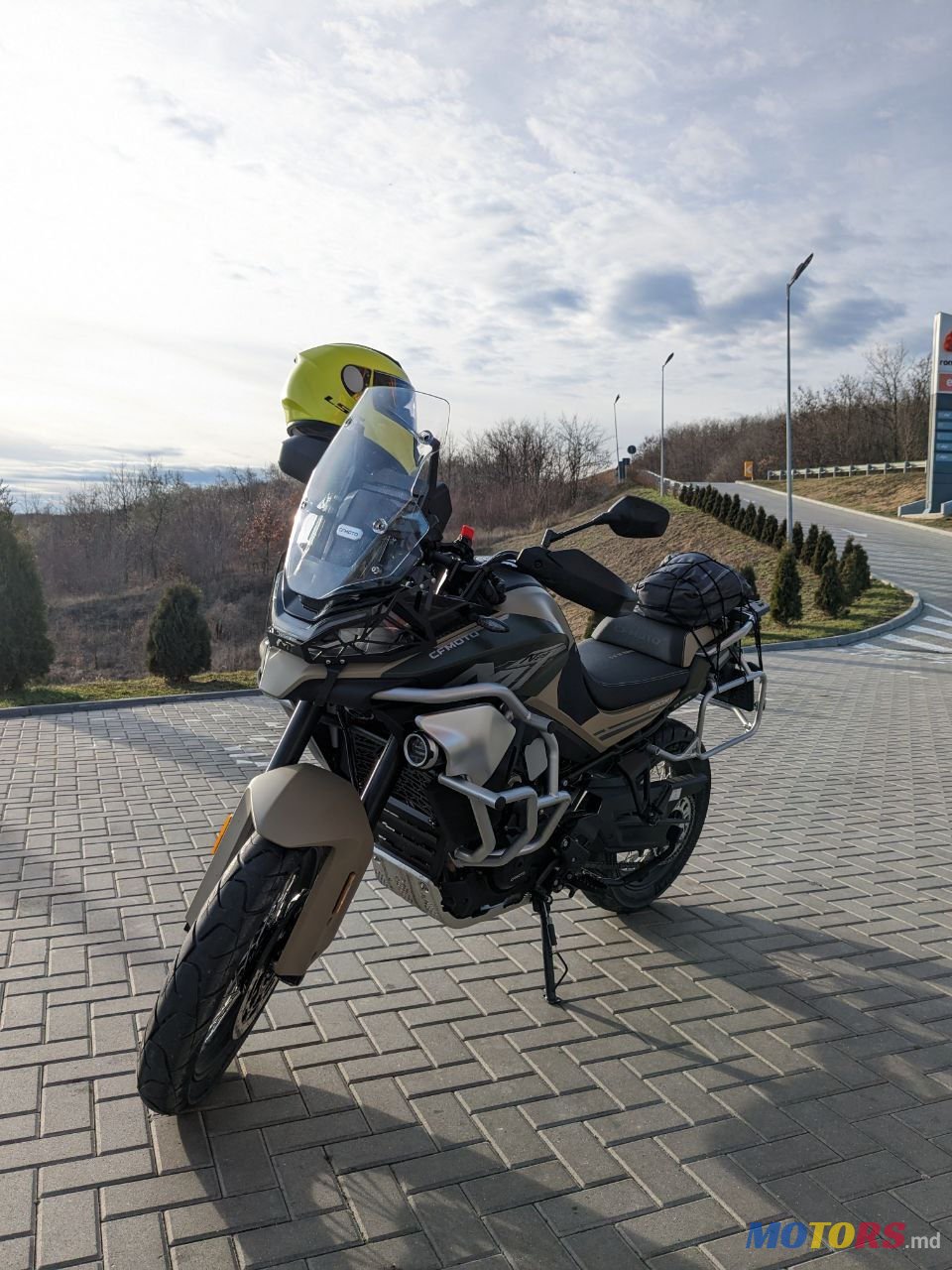 2022' CF Moto 800MT Touring photo #1