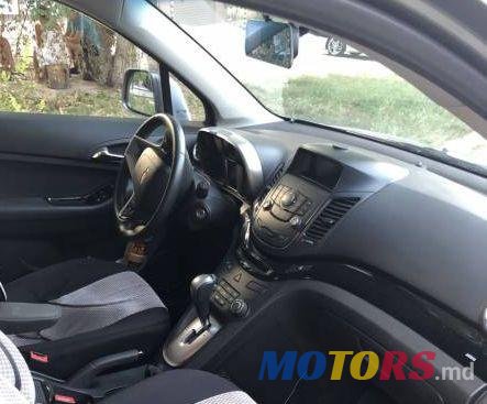 2012' Chevrolet Orlando photo #3