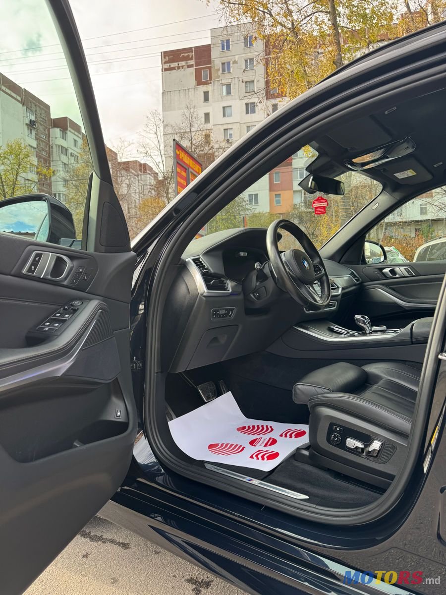 2019' BMW X5 photo #6