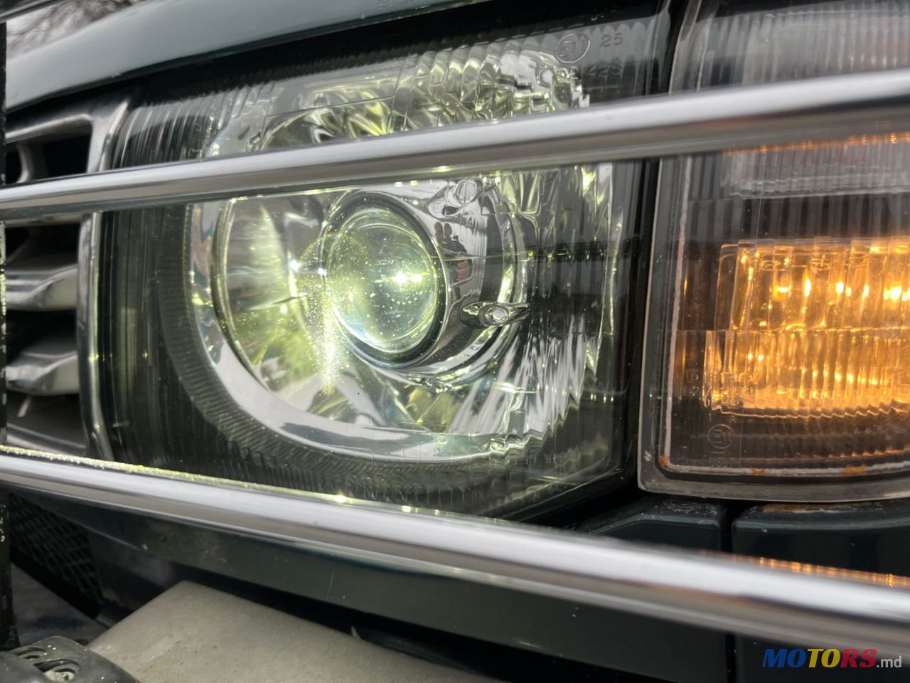 1998' Mitsubishi Pajero photo #2