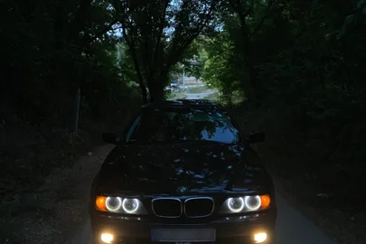 2002' BMW 5 Series