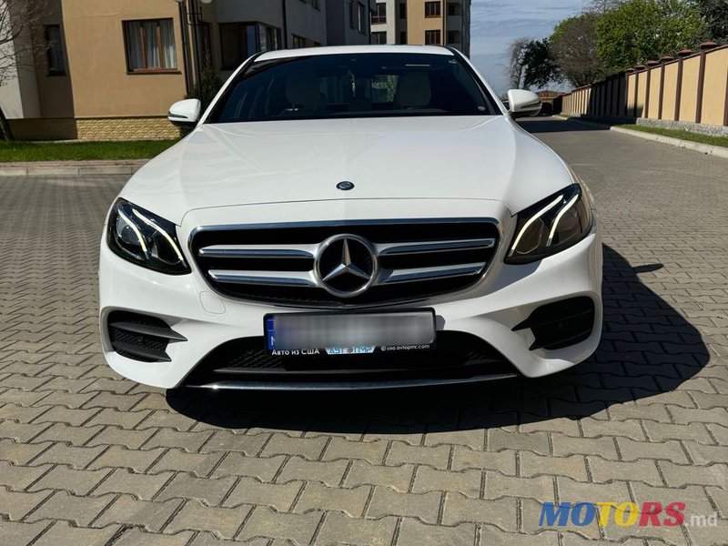 2017' Mercedes-Benz E-Class photo #2