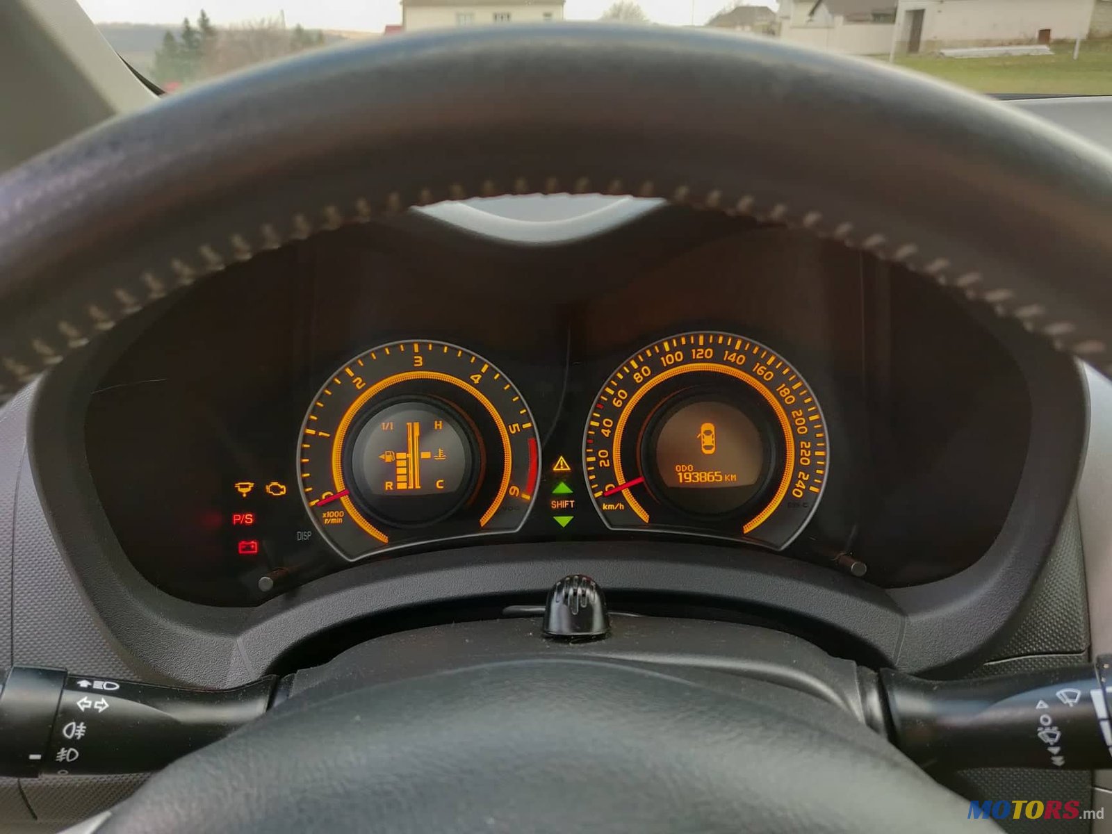 2010' Toyota Auris photo #7