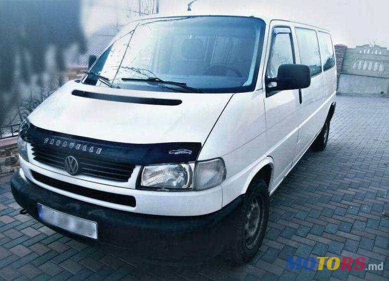 2001' Volkswagen Transporter photo #1