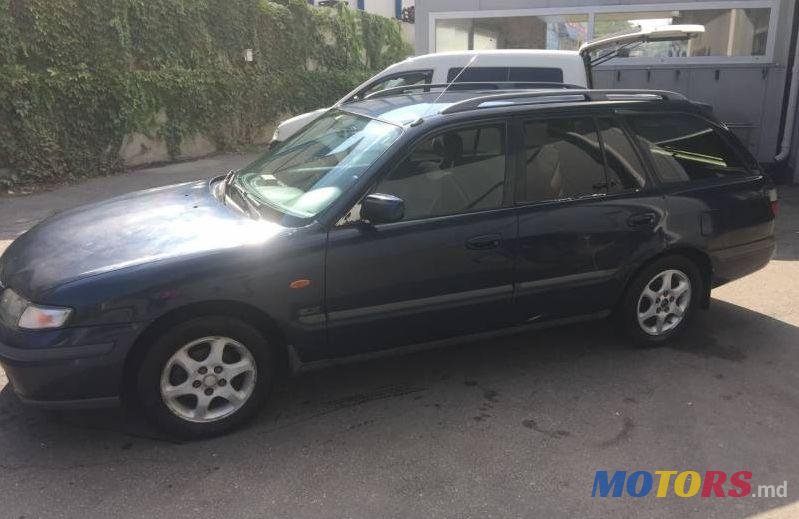 1999' Mazda 626 photo #1