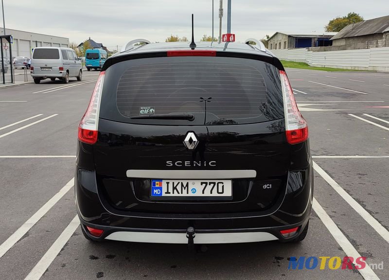 2013' Renault Grand Scenic photo #5