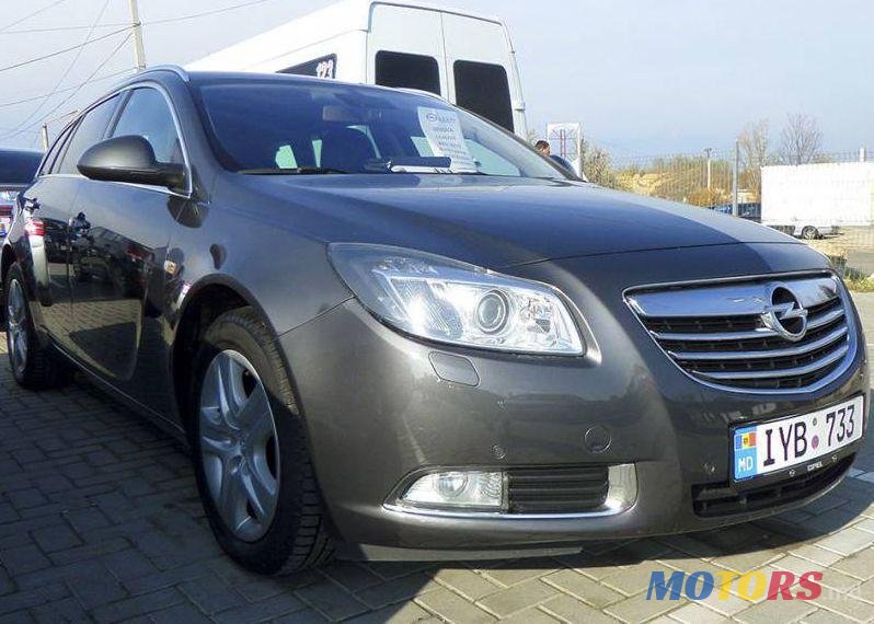 2010' Opel Insignia photo #1