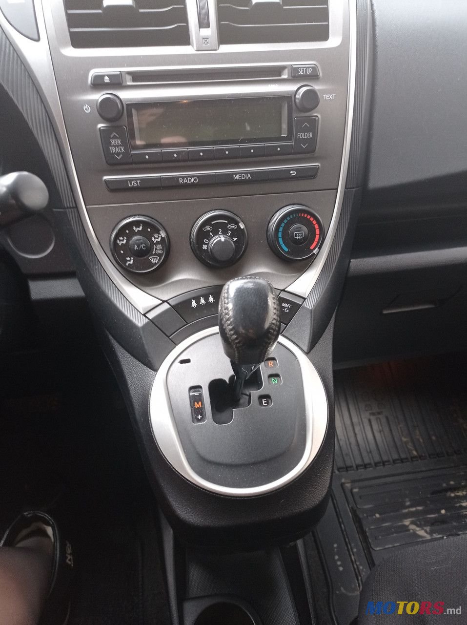 2011' Subaru Trezia photo #6