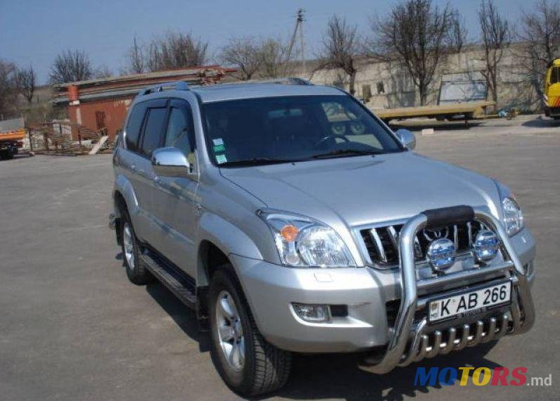 2004' Toyota Land Cruiser Prado photo #1
