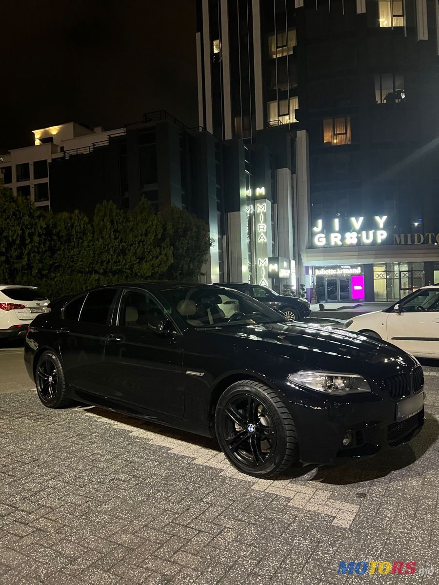 2014' BMW 5 Series photo #2