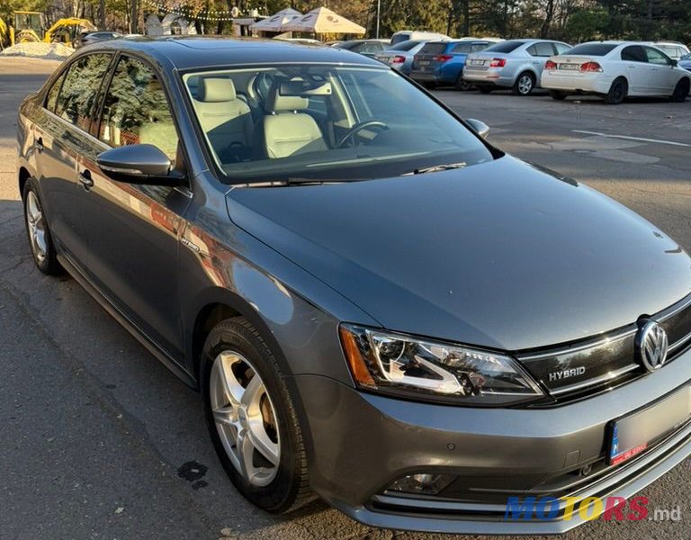 2016' Volkswagen Jetta photo #2