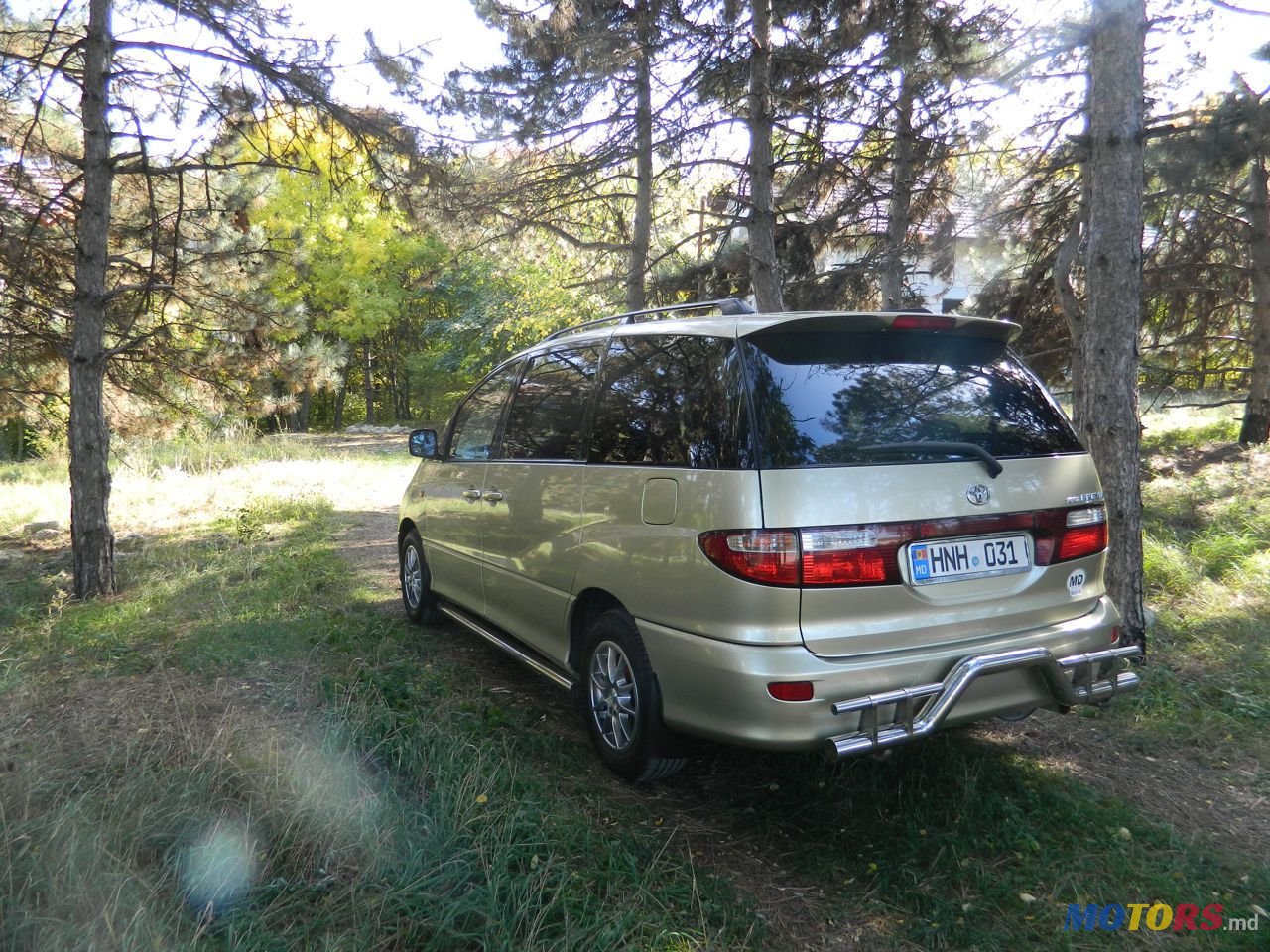 2001' Toyota Previa photo #6