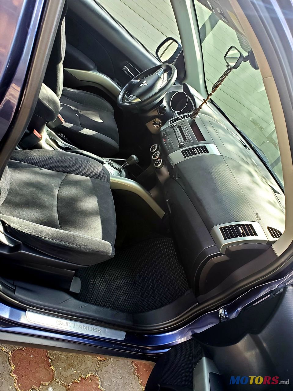 2008' Mitsubishi Outlander photo #5