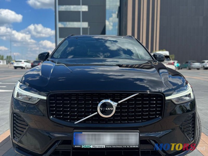 2022' Volvo XC60 photo #2