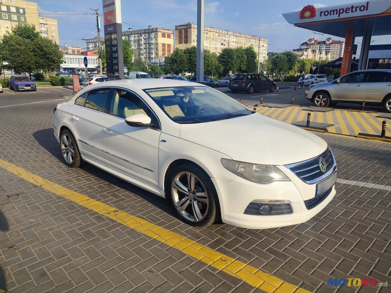 2012' Volkswagen Passat photo #3