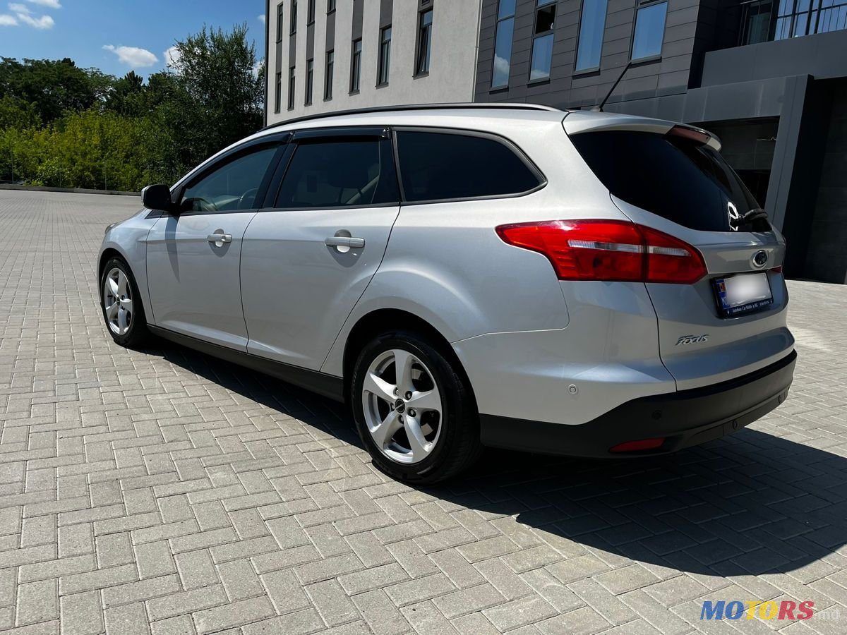 2017' Ford Focus photo #6